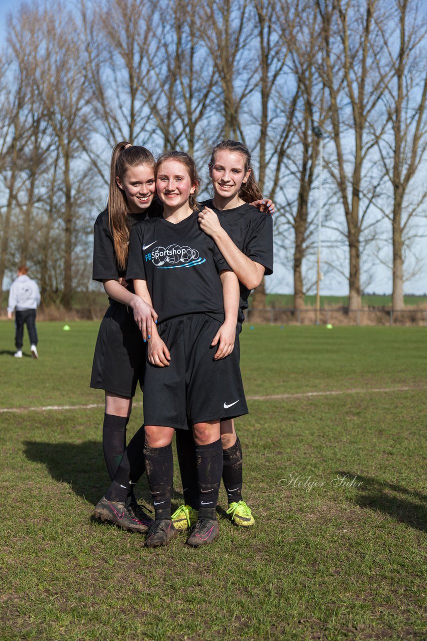 Bild 142 - C-Juniorinnen SV Steinhorst/Labenz - TSV Friedrichsberg-Busdorf : Ergebnis: 5:0